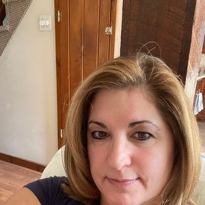 Meet your Posher, Michele